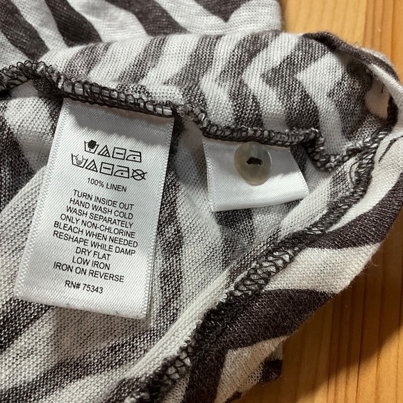 TAHARI 100% Linen Brown / Cream Zebra Print Cap Sleeve Tee Back Button Detail XL - Picture 7 of 8